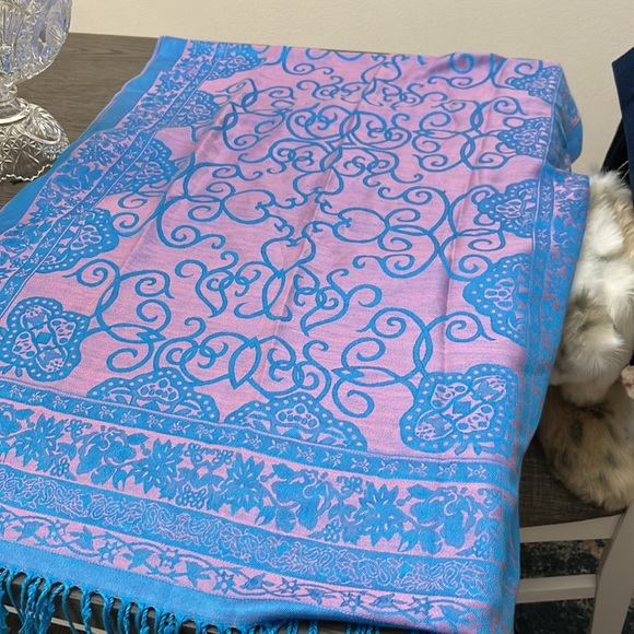 Cashmere scarf - Picture 2 of 8